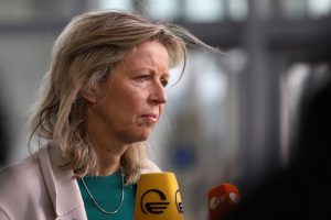 Українці мають завдавати ударів по РФ, – глава міноборони Нідерландів