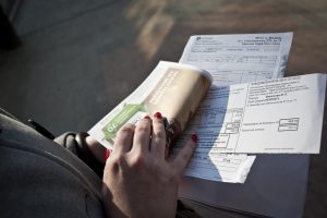 Деякі українці офіційно можуть не платити за комуналку: у ПФУ назвали категорії
