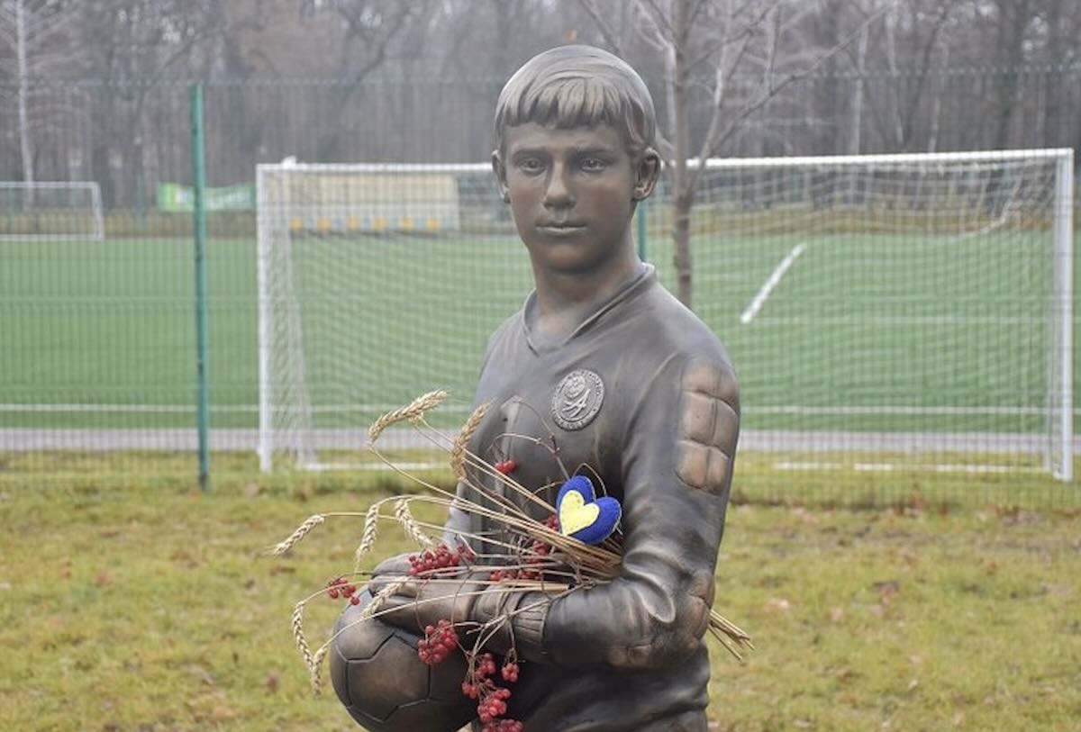 Стьопа продовжує жити: як мати зберігає памʼять про сина / Фото: відкриті джерела